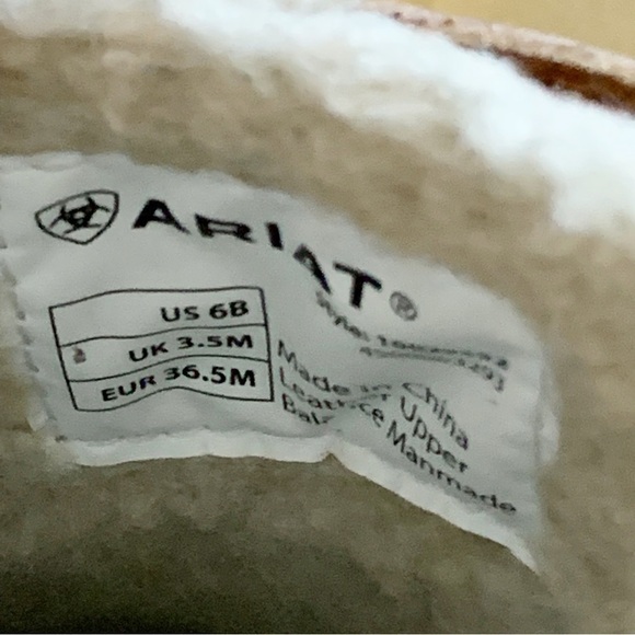 Ariat Women’s Sport Mule Fur! Mule Shoe - Picture 9 of 11